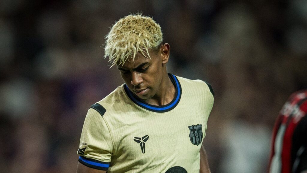 Lamine Yamal Shines as Barcelona's New No.10 in FC Seoul