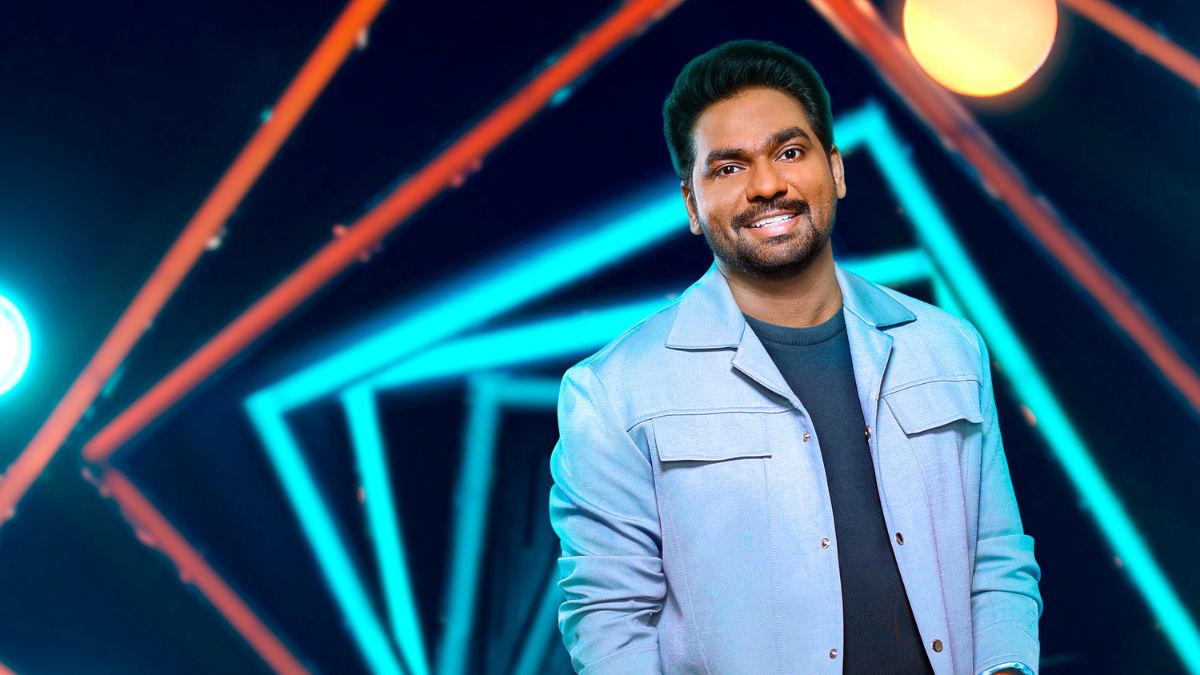 Zakir Khan Creates History with First-Ever Hindi Comedy Show at Madison Square Garden