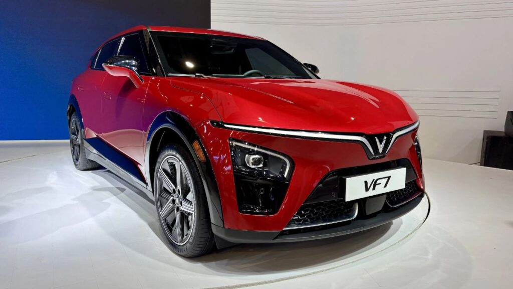 VF6 and VF7 Electric SUVs Launch 