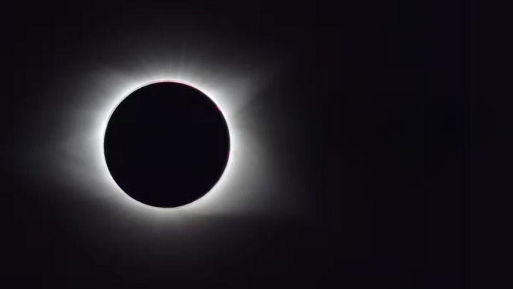 Sarva Pitru Amavasya 2025: 5 Powerful Rituals & Eclipse