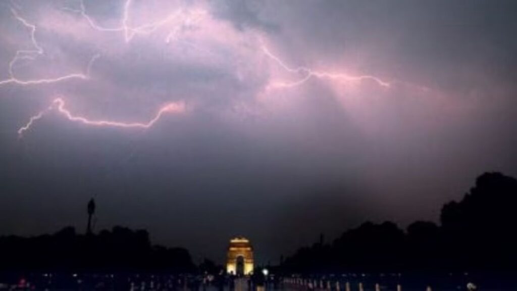 Delhi Rain Alert 5 Powerful Signs of Cool Relief