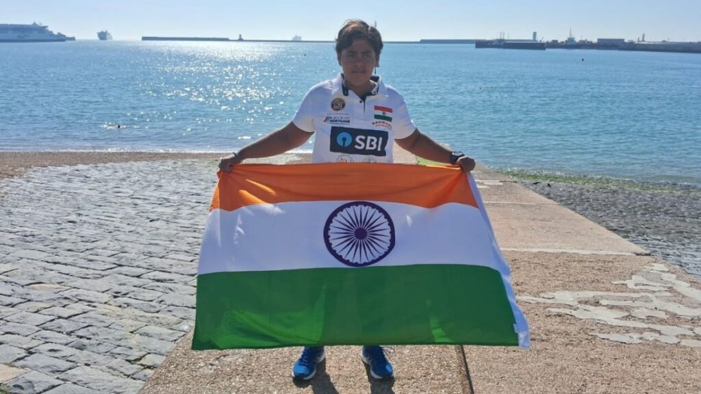 Jiya Rai 16-Year-Old Hero Breaks 2 World Swim Records