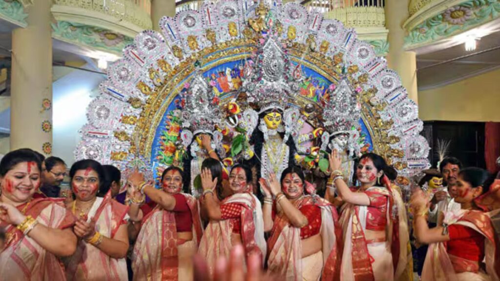 Vijaya Dashami 2025 7 Powerful Traditions & Legacy