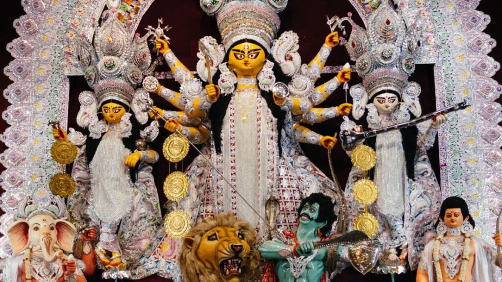 Vijaya Dashami 2025 7 Powerful Traditions & Legacy