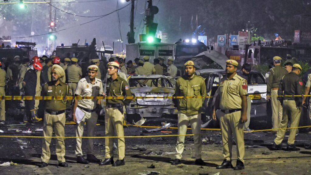 Delhi Red Fort Blast Update 8 Dead, Strong Probe