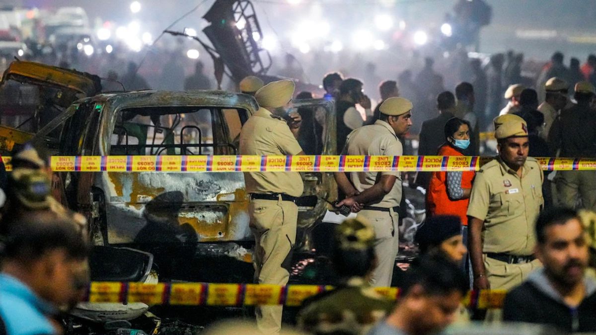 Delhi Red Fort Blast Update 8 Dead, Strong Probe
