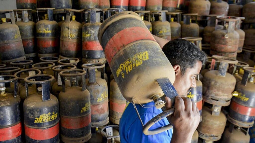 LPG Cylinder Price Hike in 2026 The Real Reason Behind the ₹60 Hike That Affects Everyone