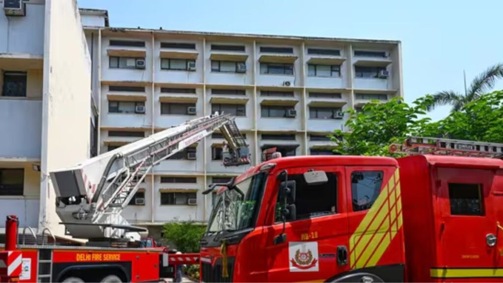 Delhi Fire Amazing 8-Unit Rescue Saves All Lives!