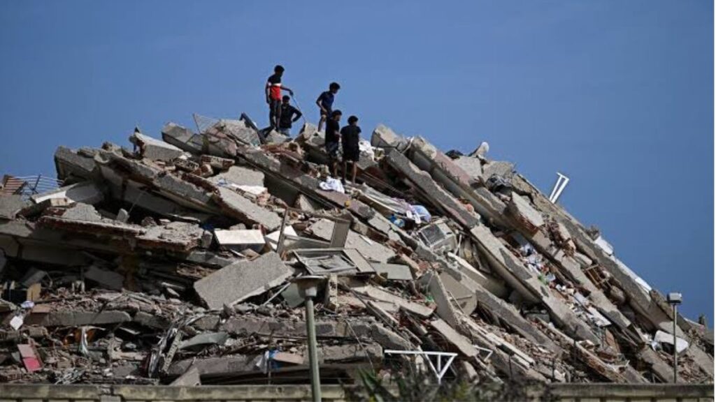 Venezuela's Earthquake Rescue Teams Race to Save Survivors After Devastating Twin Tremors